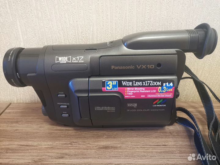 Камера Panasonic NV-VX10EN - проигрыватель VHS-C
