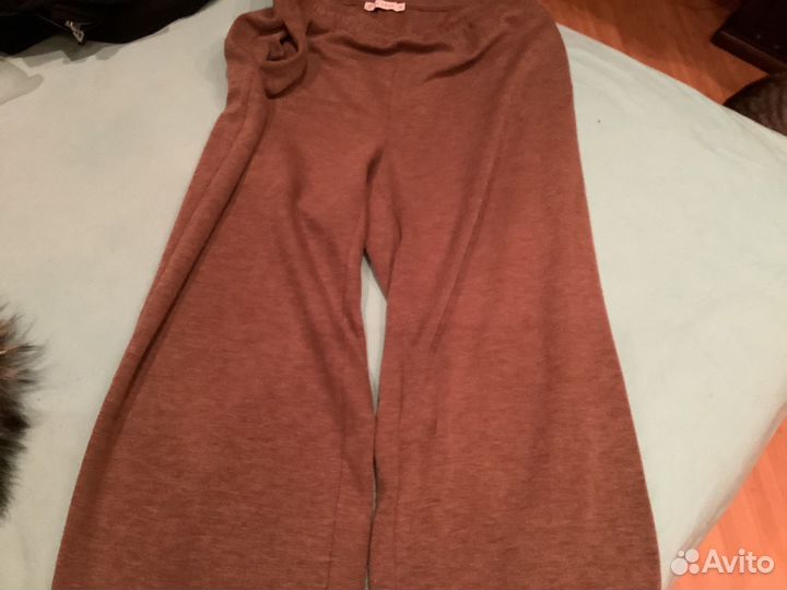 Женский трикотажный костюм брючный