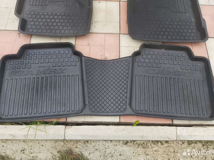 Автомобильные коврики резиновые