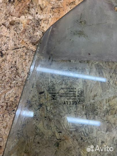 Стекло двери переднее правое Geely Emgrand Ec7