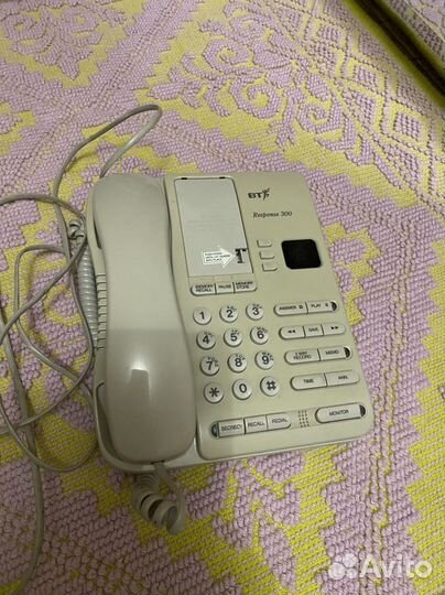 Телефон с автоответчиком