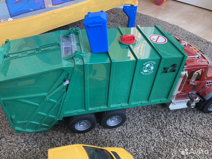 Мусоровоз bruder+ эвакуатор