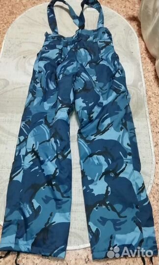 Зимние куртки, брюки, сапоги, нательное белье