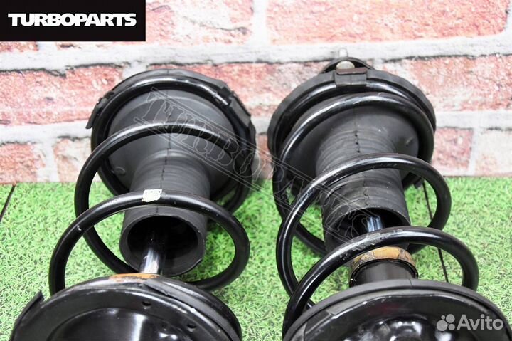 Стойки передние Toyota Ipsum ACM21 2azfe