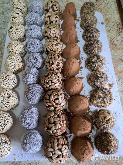 П.П. контакты ручной работы из сухафруктов