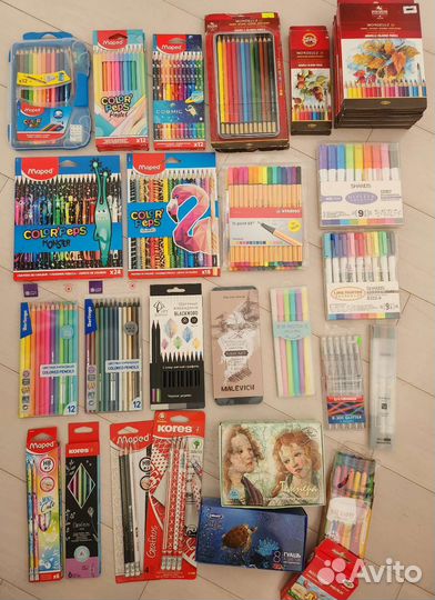 Набор цветных карандашей