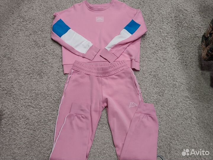 Костюм спортивный