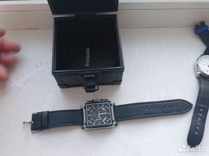 Часы кварцевые, новые