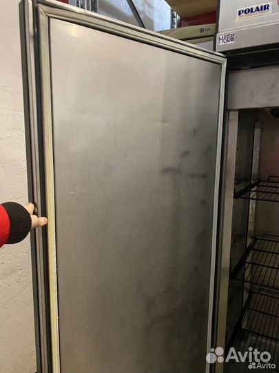 Холодильный шкаф