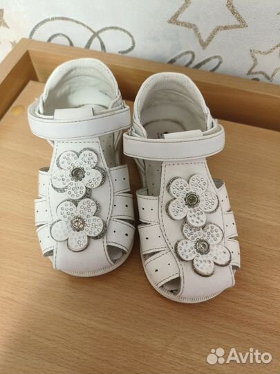 Сандалии для девочки 22