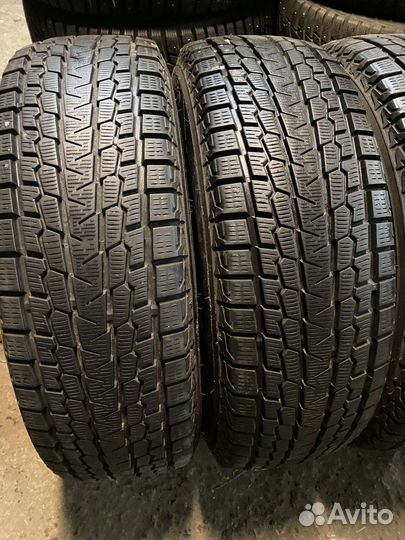 Yokohama Ice Guard SUV G075 215/70 R16