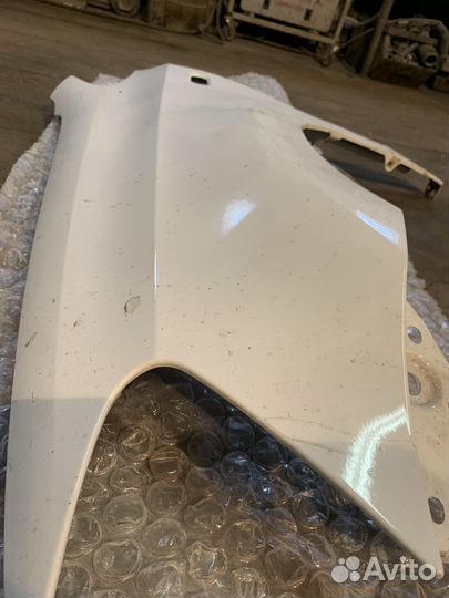 Крыло на volkswagen polo