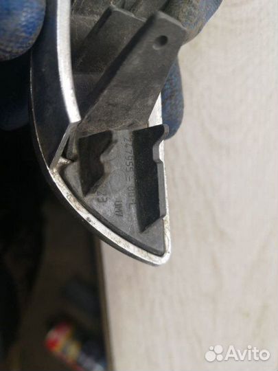 Крышка омывателя фары правая Skoda Superb