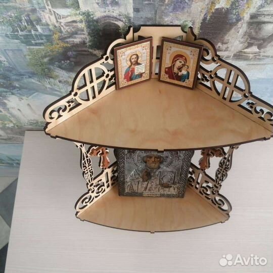 Полка для икон