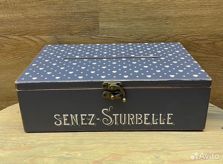 Декоративная коробка для бумажных салфеток