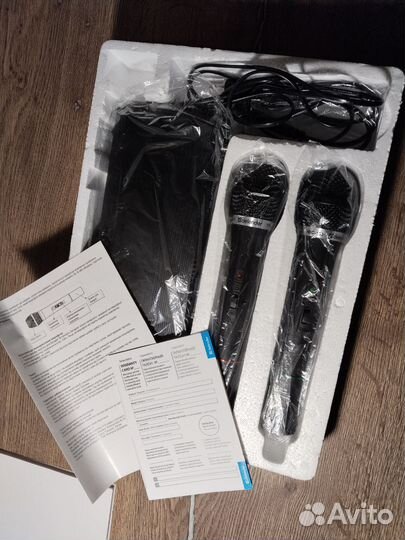 Набор беспроводных микрофонов