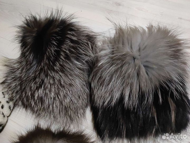 Шапки женские новые, меховые