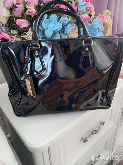 Сумка лаковая