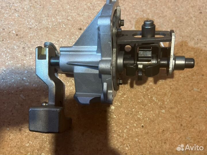 Продам крышку кпп для Форд Транзит, 1719108