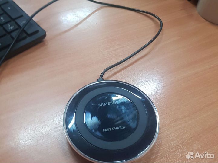 Беспроводная зарядка Samsung fast charge