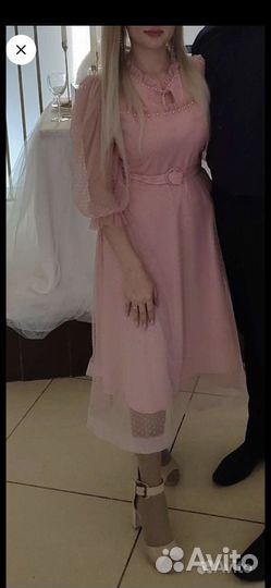 Нарядное женское платье