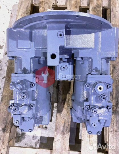 Гидравлический насос Hitachi ZX350LCH-3 9256100