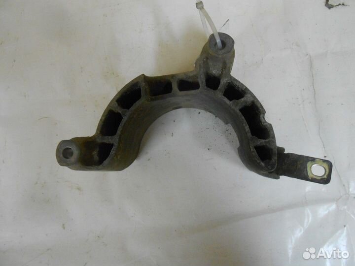 Кронштейн генератора (Porsche Cayenne)