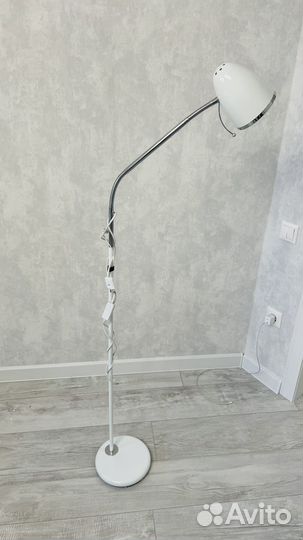 Торшер напольный