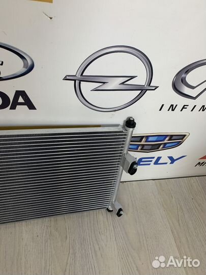 Радиатор кондиционера Nissan primera P12