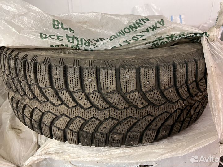 Bridgestone Blizzak Ice 205/65 R16