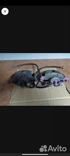 Суппорт тормозной передний Nissan 5423