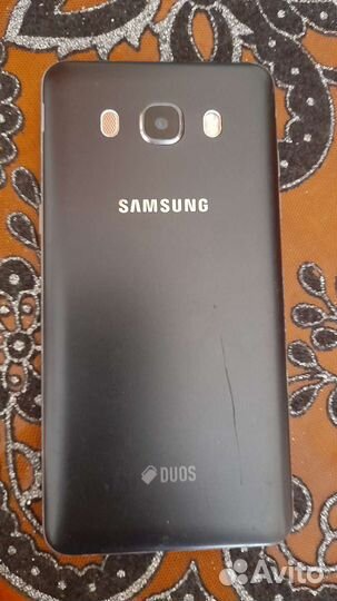 Телефон Samsung j5