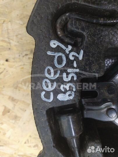 Ящик для инструментов Kia Ceed 2012-2018