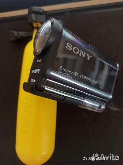 Продам экшен камеру sony