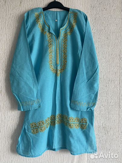 Платье туника голубкя 42 44 с золотой вышивкой