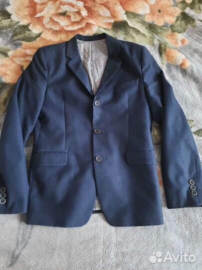 Школьная форма 158 пиджак Truvor,рубашка,жилетки