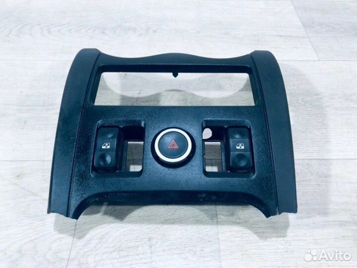 Рамка магнитолы Лада Ларгус