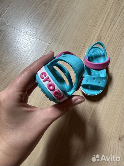 Сандалии crocs c5
