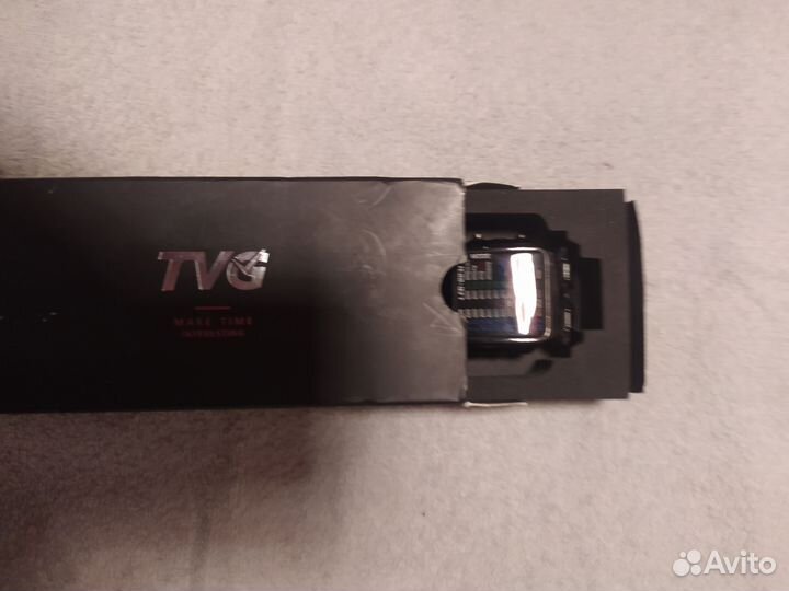 Часы наручные TV LED