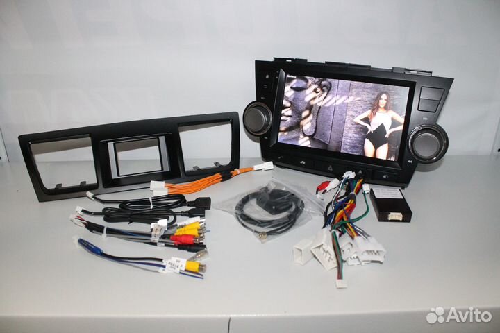 Штатная магнитола Toyota Highlander