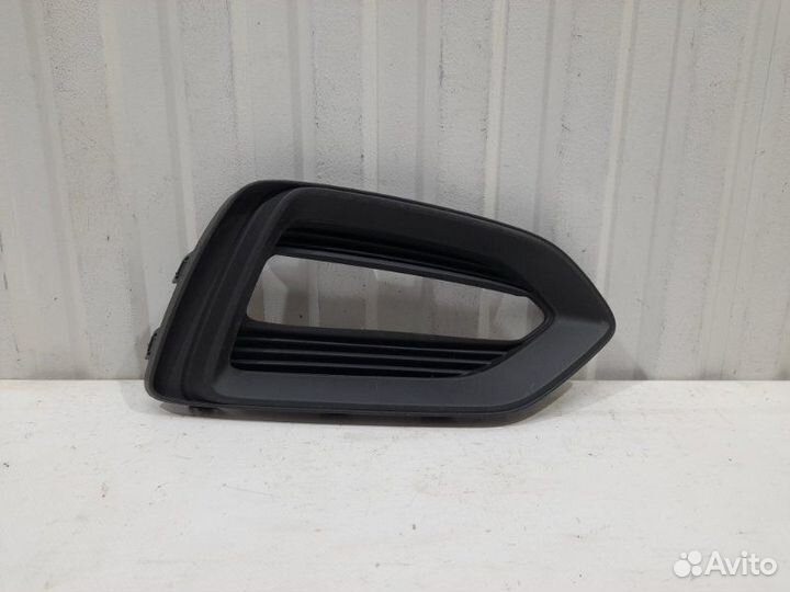 Накладка противотуманной фары правая Hyundai