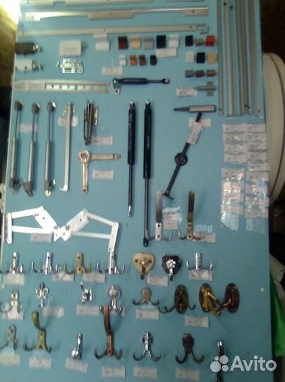 Мебельная фурнитура