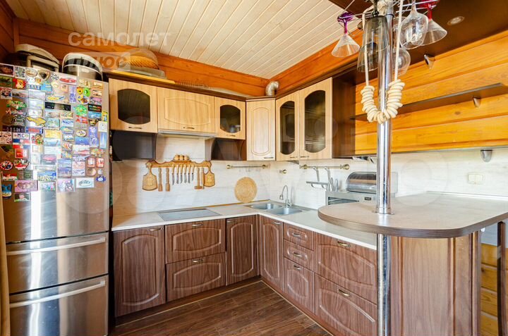 Коттедж 450 м² на участке 18 сот.