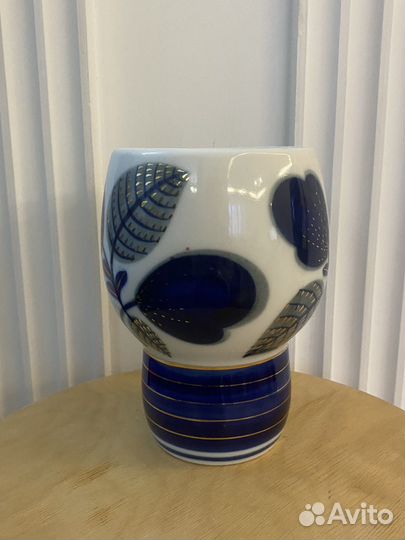 Ваза фарфоровая лфз СССР Синие цветы кобальт