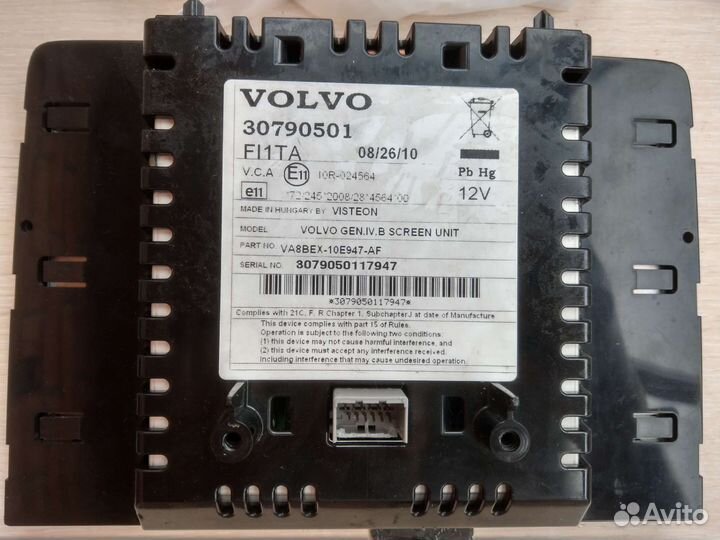 Дисплей volvo в подголовник