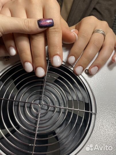 Модель на маникюр