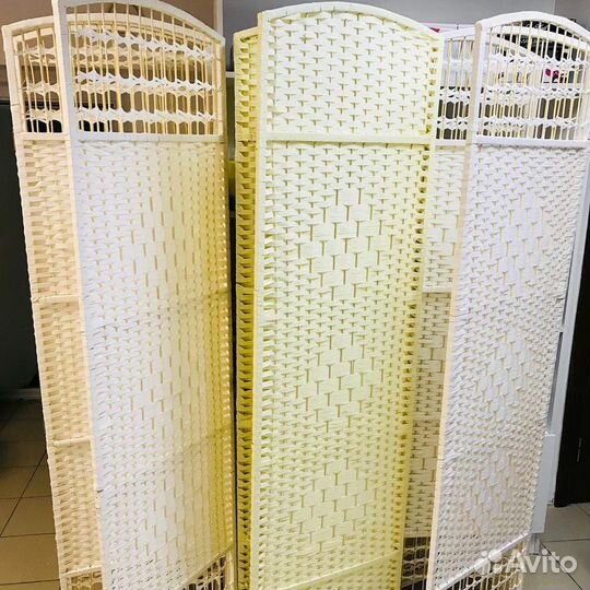 Плетенные ширмы для салона