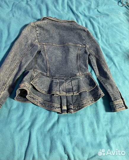 Джинсовый пиджак guess