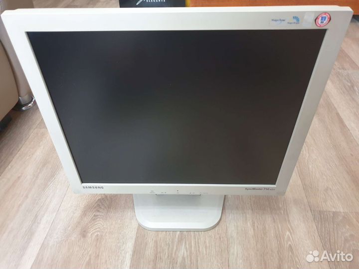 Монитор samsung 17 дюйм