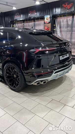 Онигинальные диски Lamborghini Urus R22